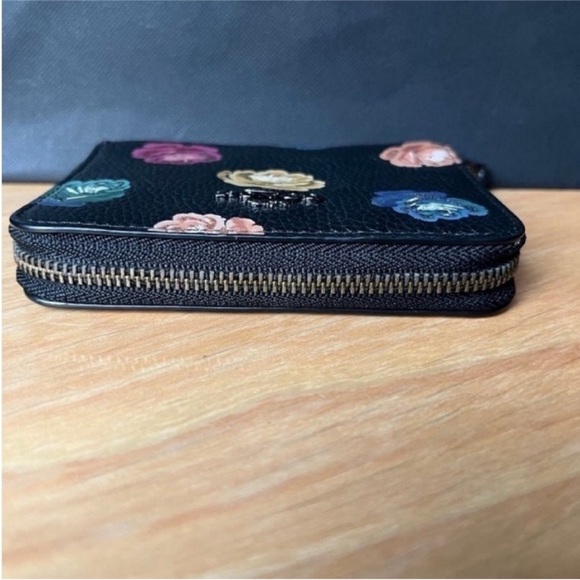 Coach Rsimbo Glitter Floral Wallet. Limited Edition - Picture 4 of 9